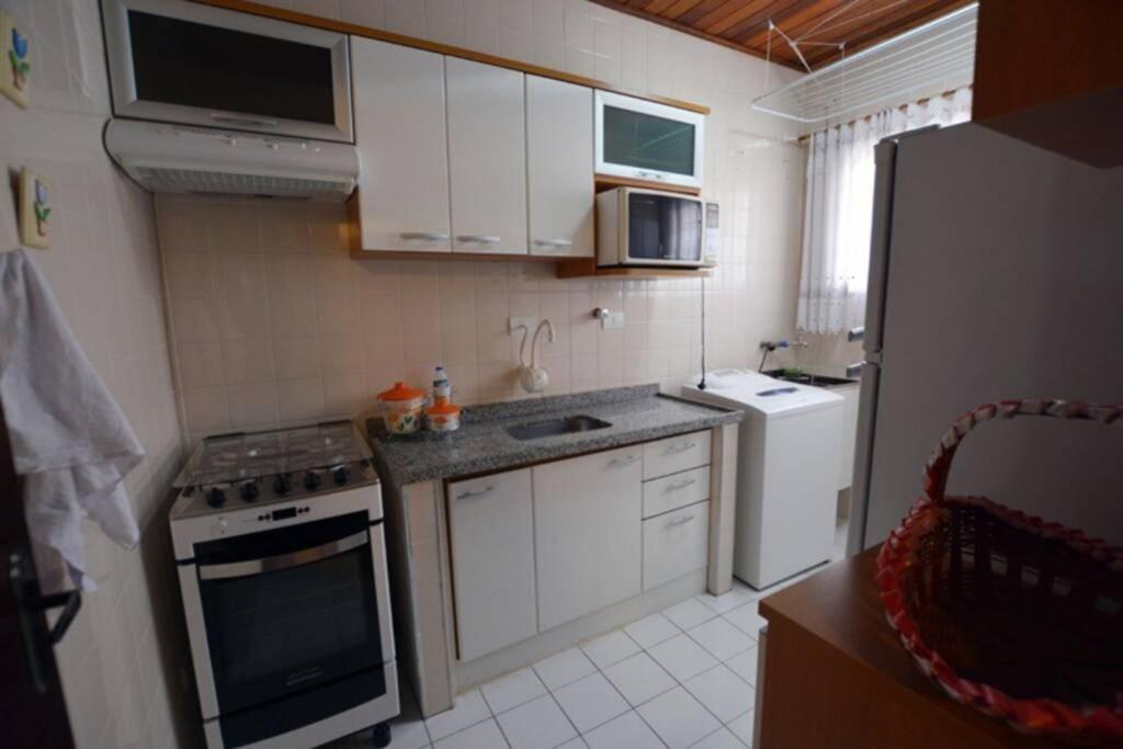 Ambiente recheado de conforto, comodidade e segurança. Campos do Jordão Exterior foto